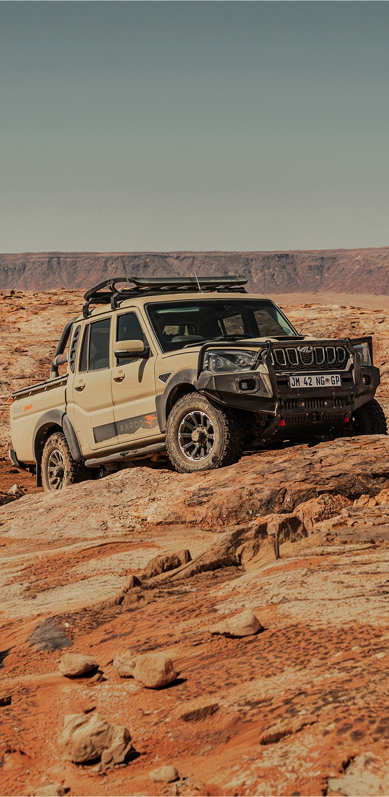 Mahindra Karoo Dawn hero