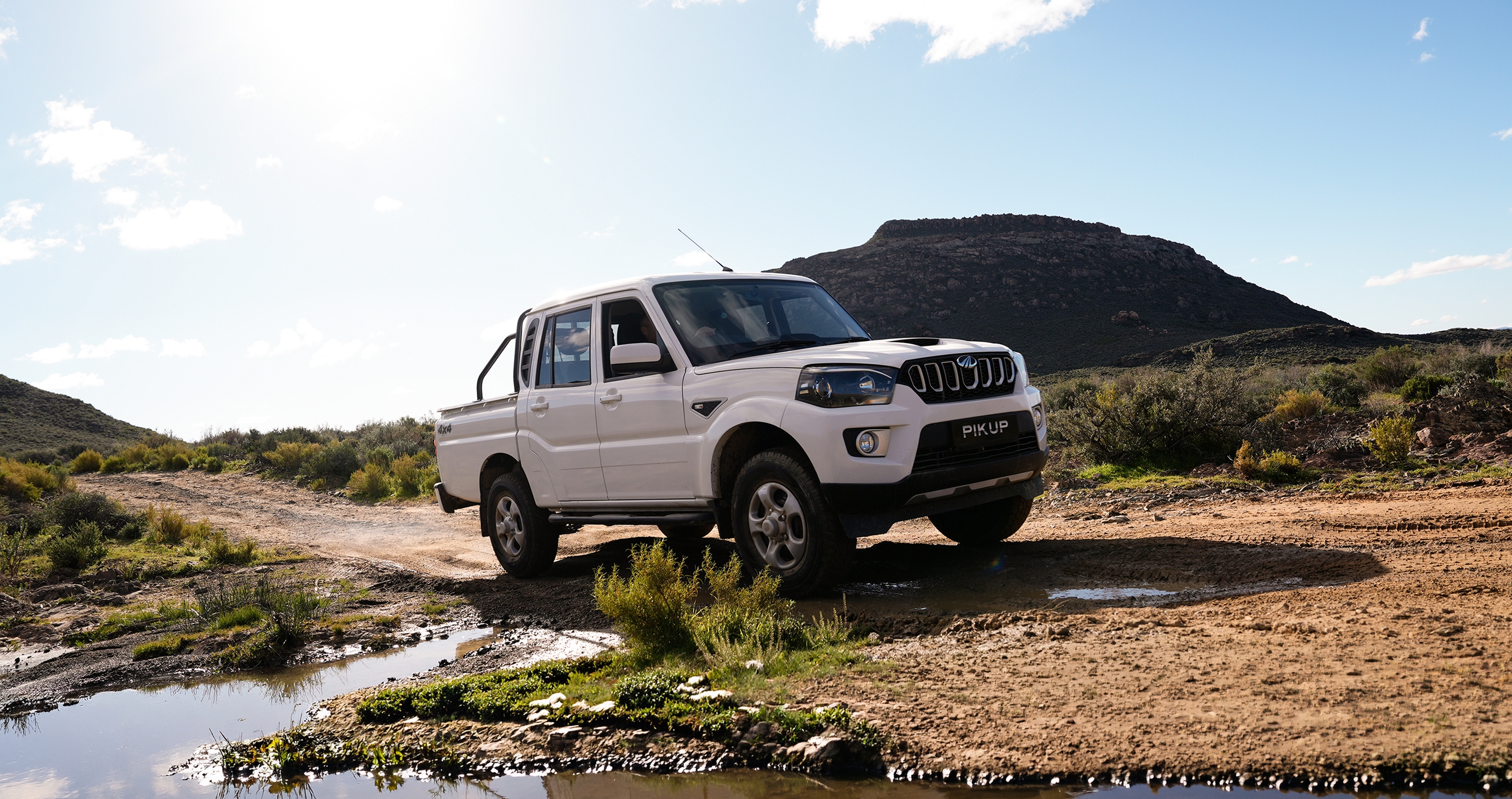 Mahindra Pik Up Double Cab hero