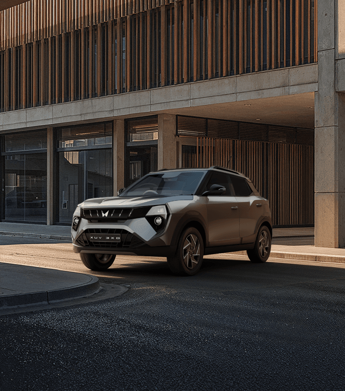 XUV 3XO Galaxy Grey Black