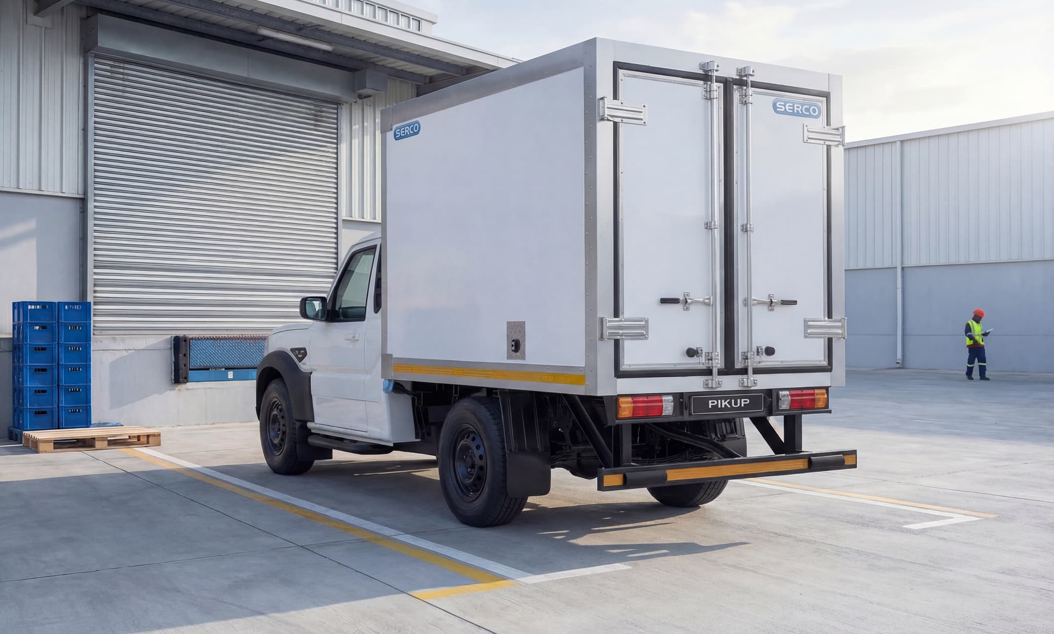 Mahindra S4 Refrigeration exterior — rear three-quarter view
