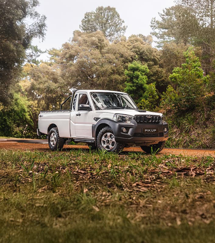 Pik Up Single Cab — Three-quarter front