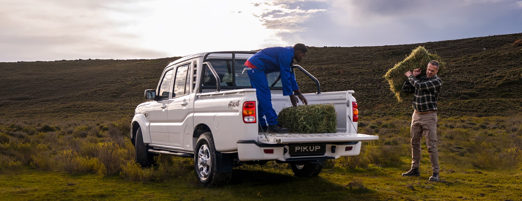 Pik Up Double Cab — Side profile
