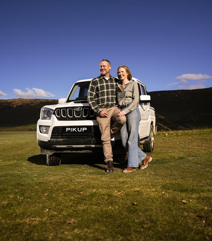 Pik Up Double Cab — Presence & detail