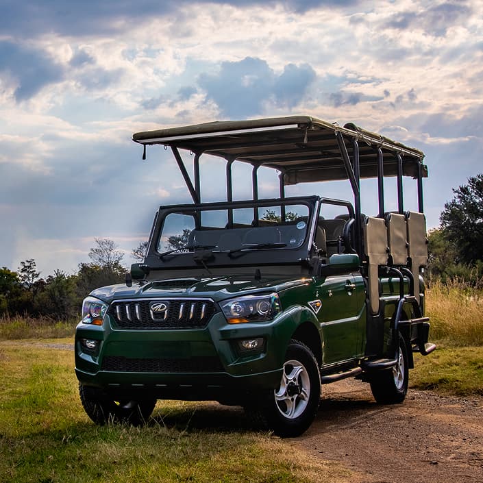 Mahindra S4 Game Viewer roll-over compliant roll cage