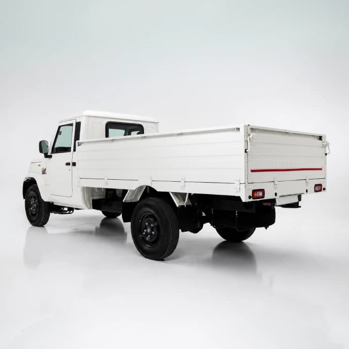 Mahindra Bolero MaXX load space