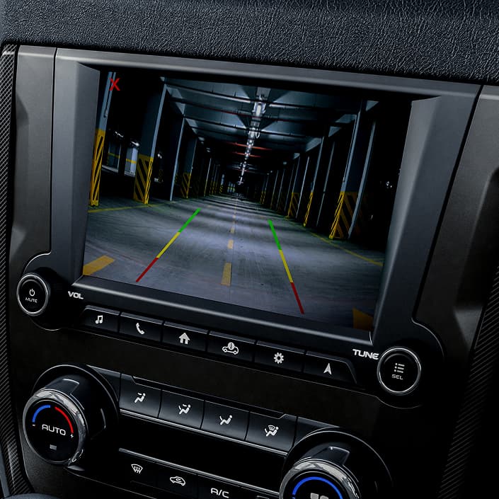 Mahindra Pik Up Double Cab interior technology