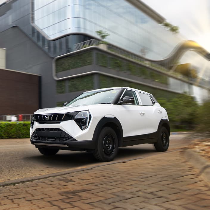 Mahindra Xprez Panel Van spirited performance