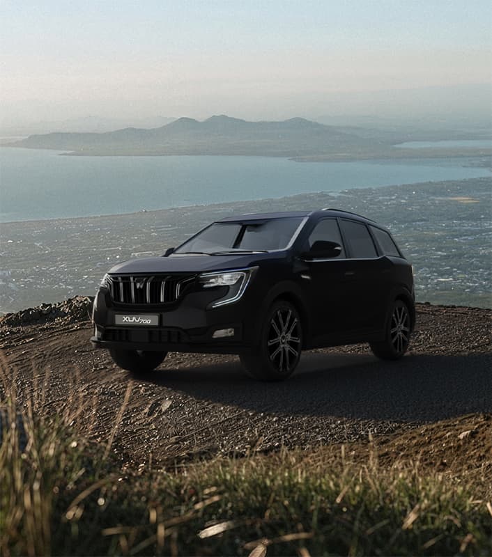 XUV700 Midnight Black
