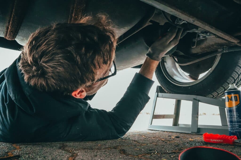 A Beginners Guide to Car Maintenance: 15 Point Vehicle Maintenance Checklist